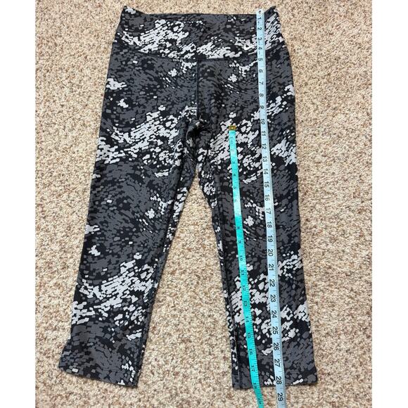 NIKE Dri-Fit, Slightly cropped, ankle leggings, Size Women's Small - Picture 7 of 8